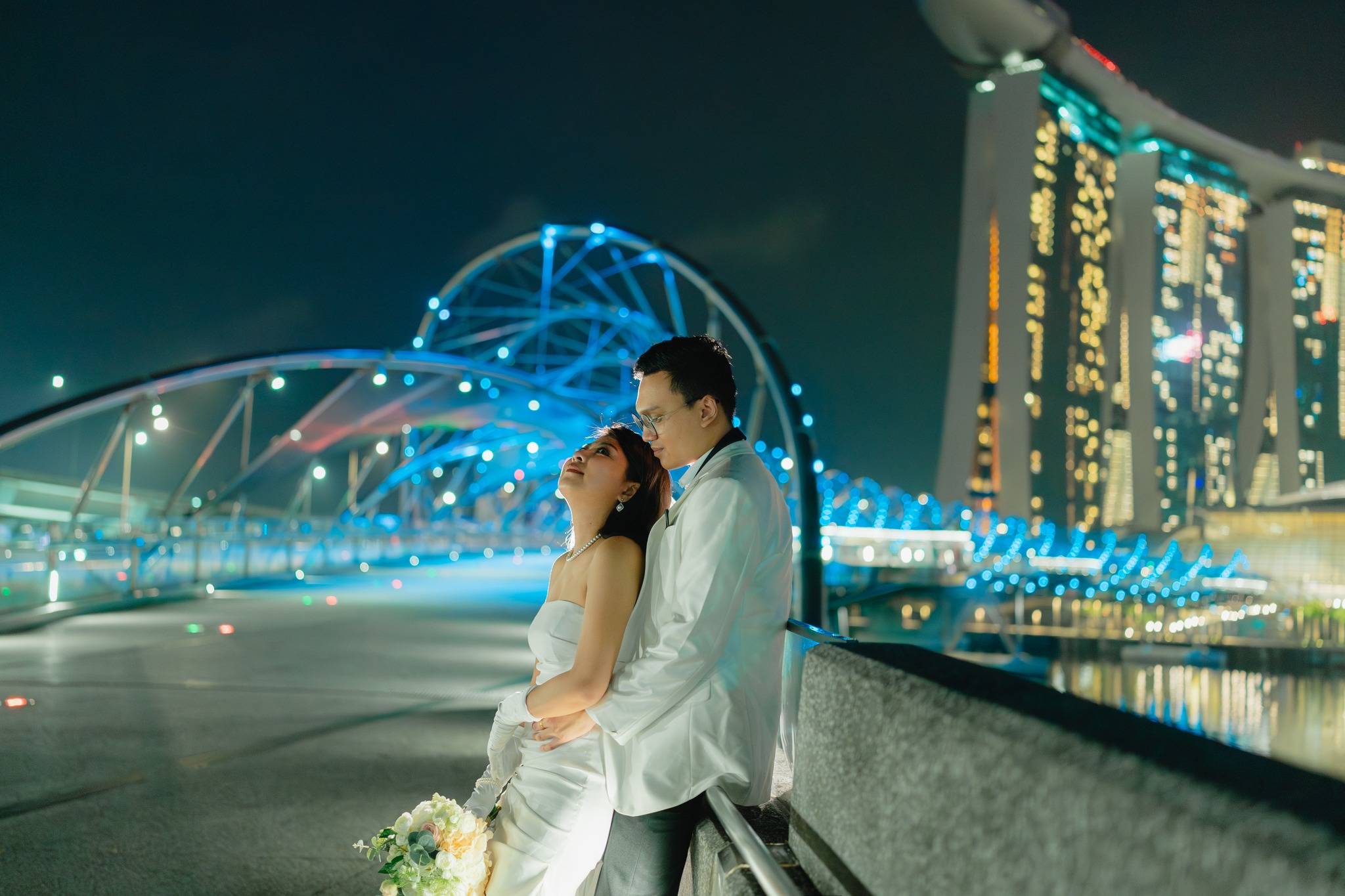 Love and City Lights Pre-wedding Shoot