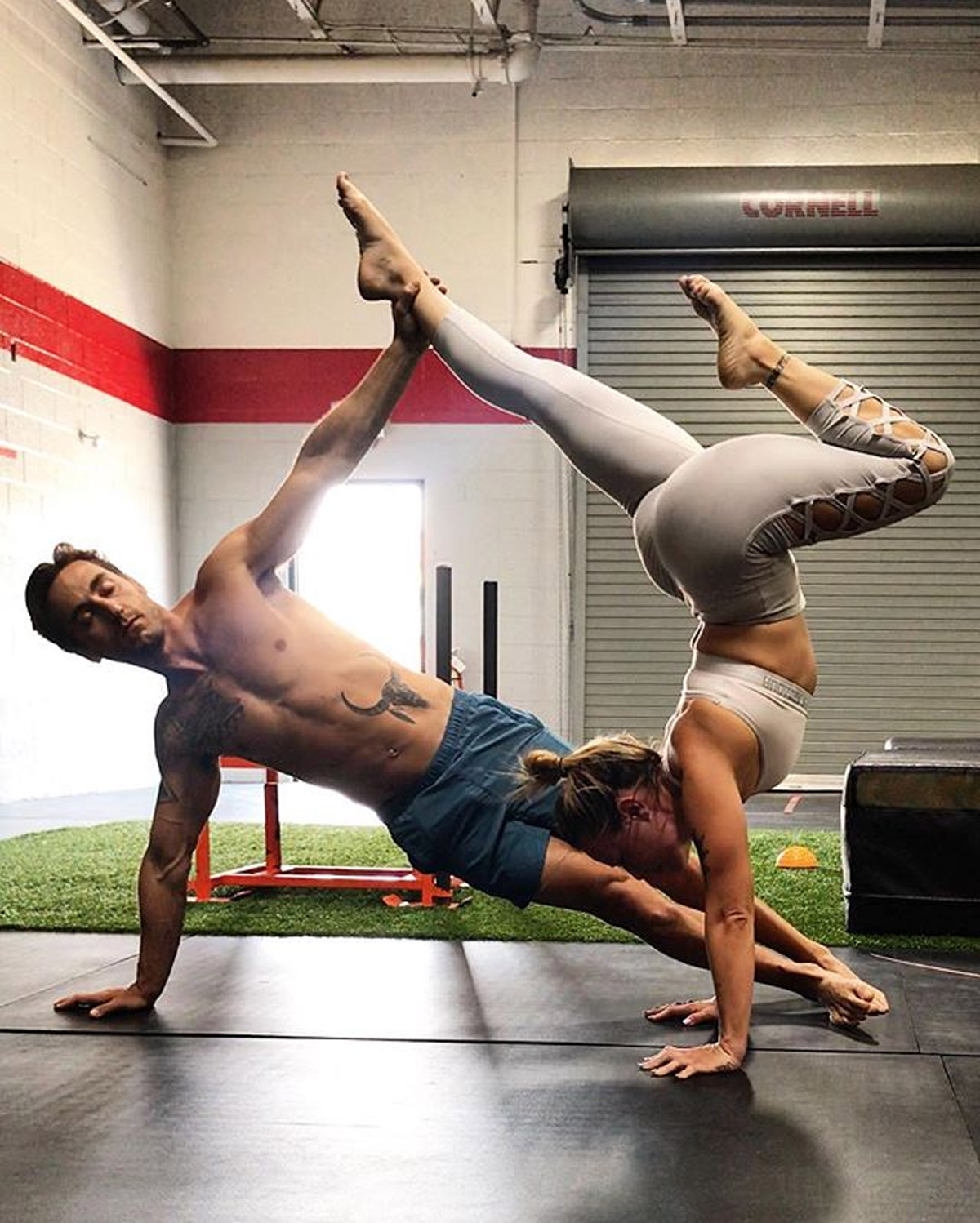 6 YOGA POSES FOR COUPLES - Popular Vedic Science