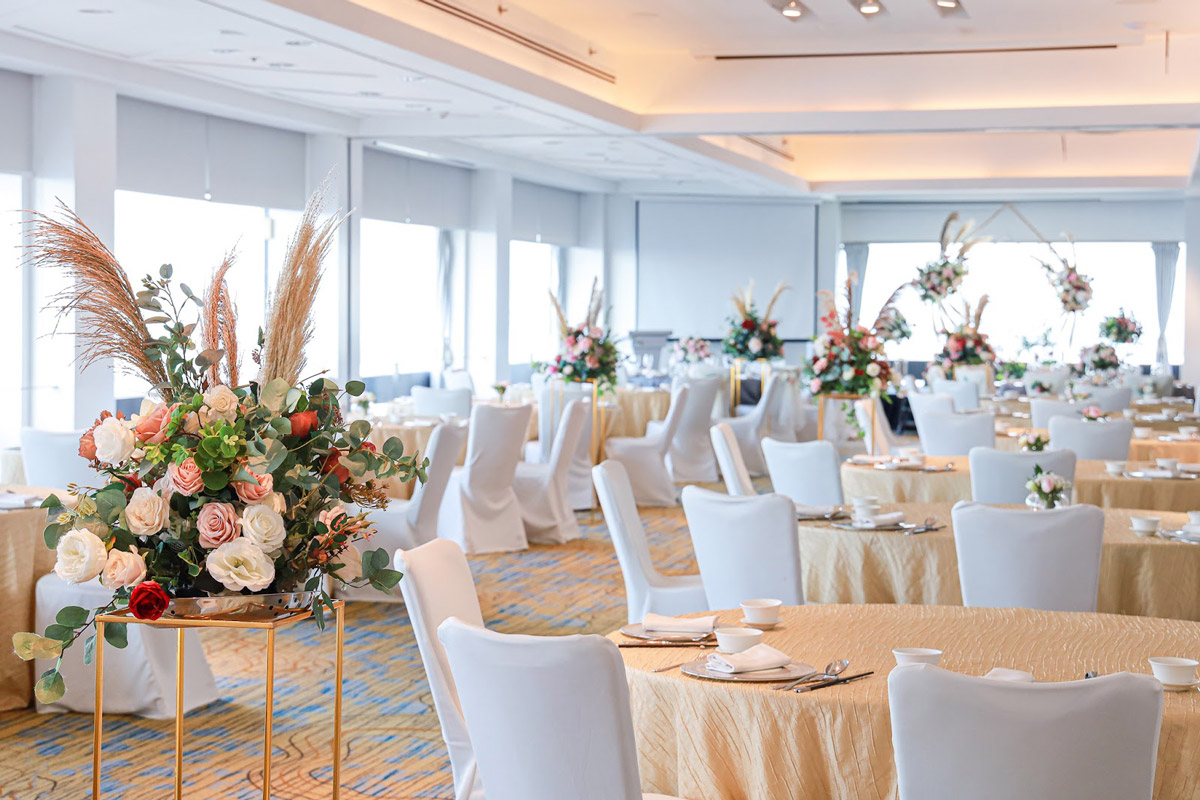 Discover Your Dream Wedding at Fairmont Singapore and Swissôtel The Stamford