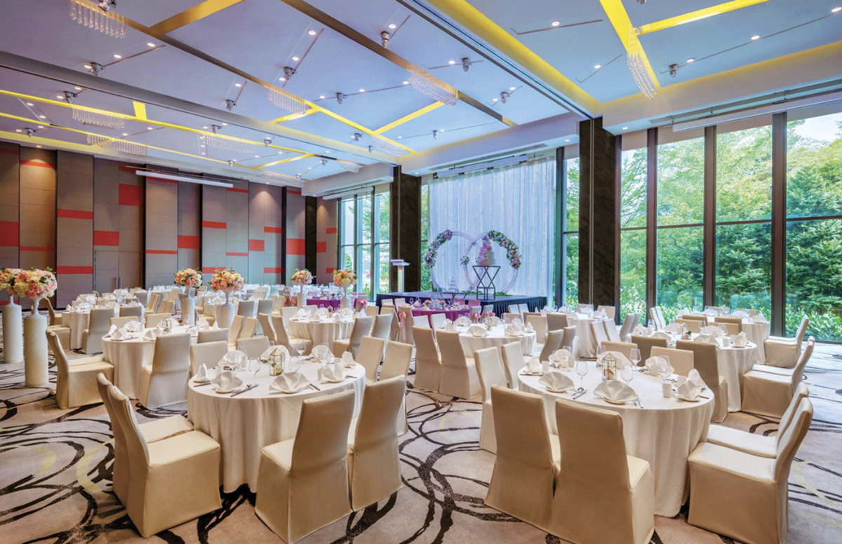 A Wedding Venue dripped with luxury and sophistication at PARKROYALon Beach Road